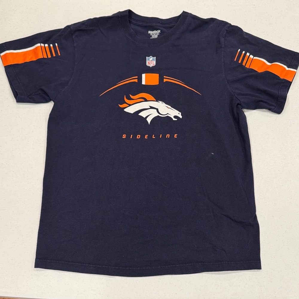 VINTAGE Denver Broncos NFL Reebok Men's Navy and Orange Sideline Tee